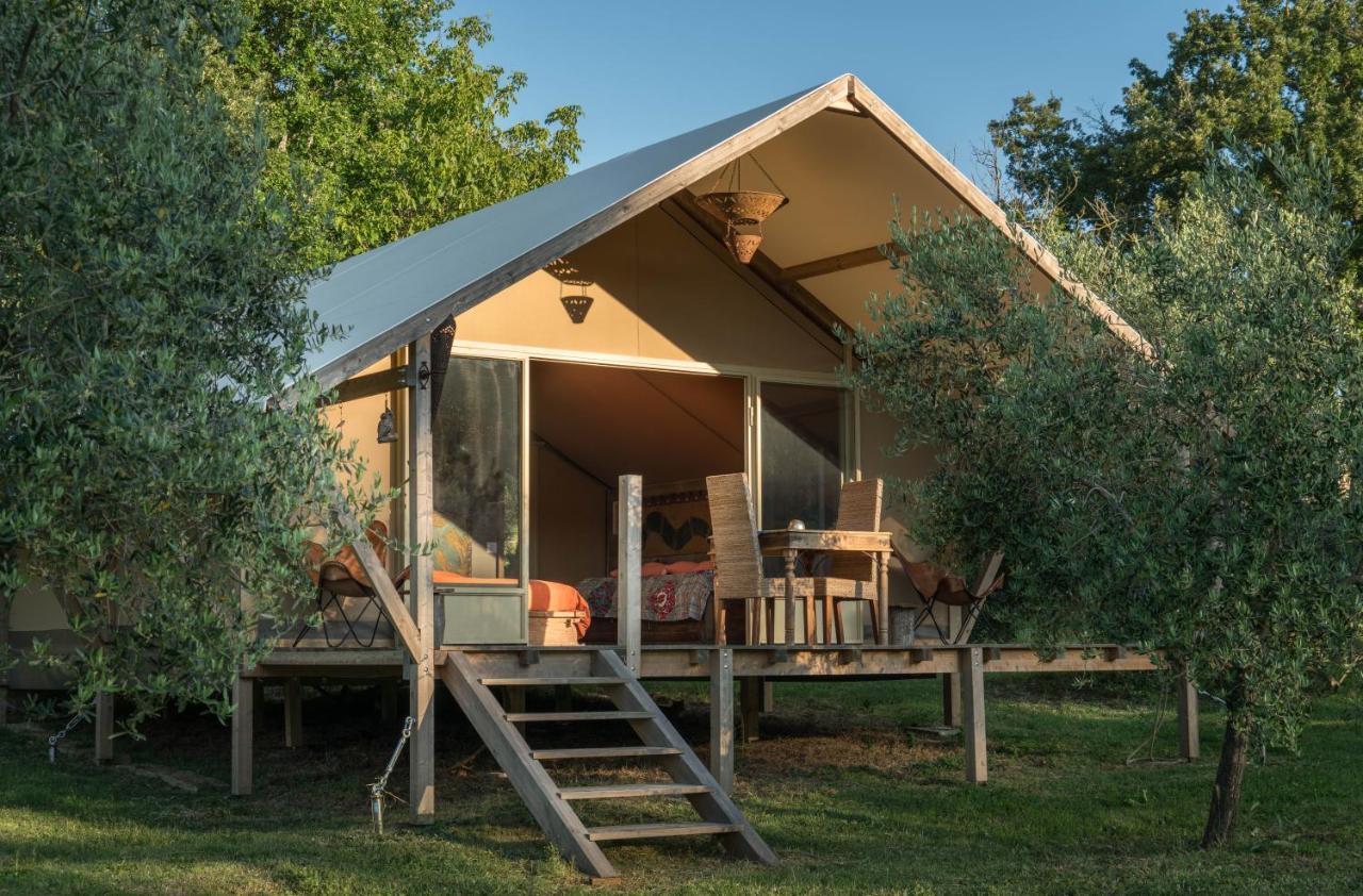 Glamping In Toscana, Luxury Tents In Agriturismo Biologico Sorano  Dış mekan fotoğraf